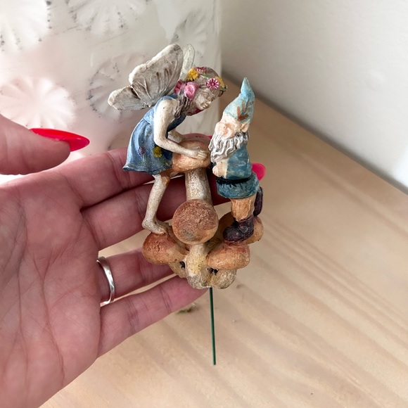 🧚 Fairy Whimsical Garden Gnome and Mushroom Decor 5 piece Set - Picture 7 of 12